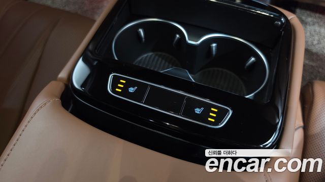 Genesis G80 2022 — photo 32