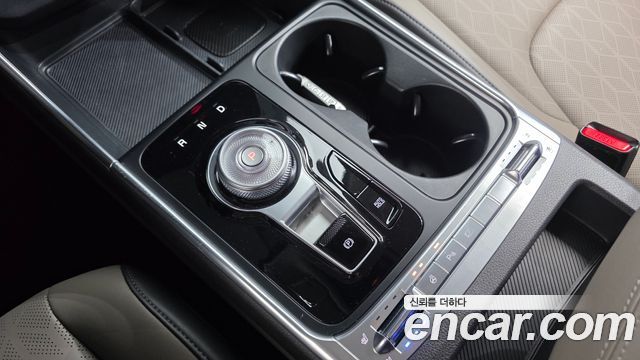 Kia Canival 2025 — photo 9