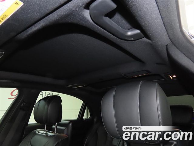 Mercedes-Benz S-Class 2015 — photo 16