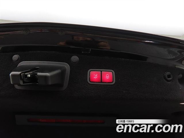 Mercedes-Benz S-Class 2015 — photo 17