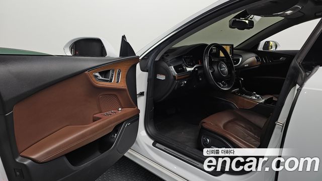 Audi A7 2016 — photo 13