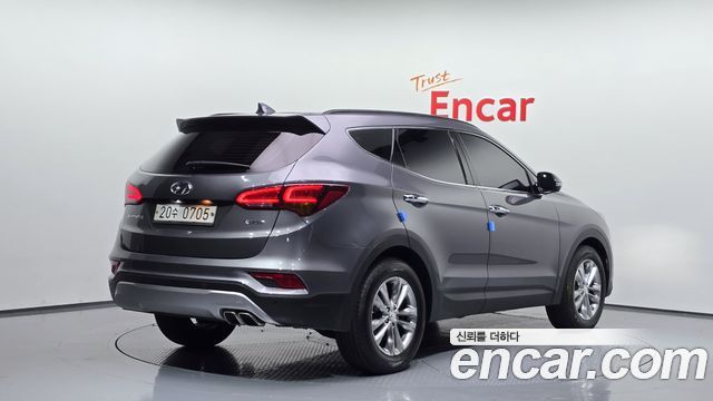 Hyundai Santafe 2016 — photo 2