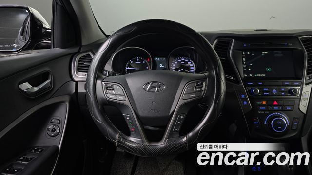 Hyundai Santafe 2016 — photo 12