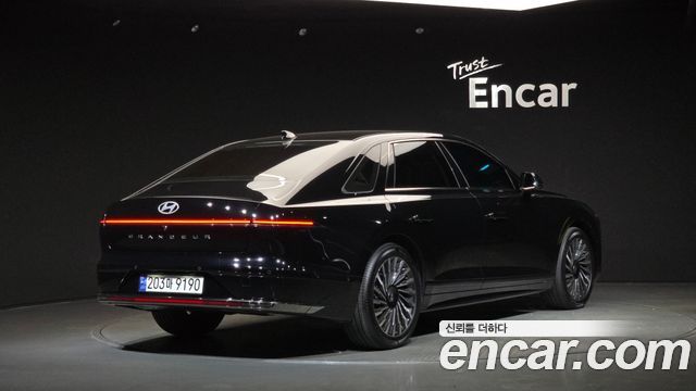 Hyundai Grandeur 2023 — photo 2