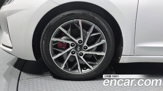 Hyundai AVANTE 2020 — photo 5
