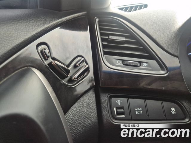 Hyundai Grandeur 2011 — photo 18