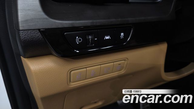 Kia Canival 2023 — photo 29