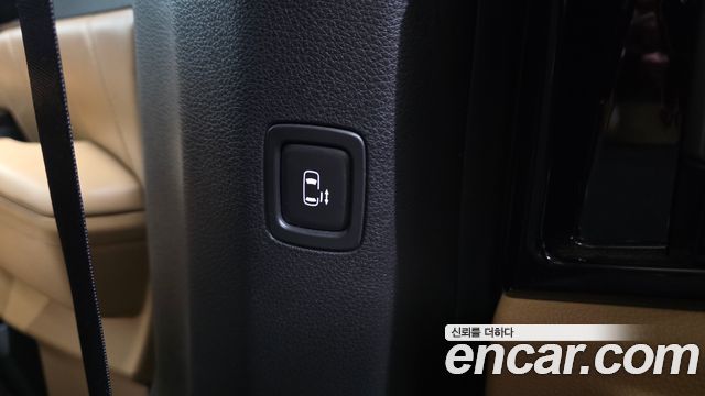 Kia Canival 2023 — photo 33