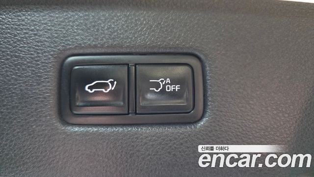 Kia Canival 2023 — photo 35