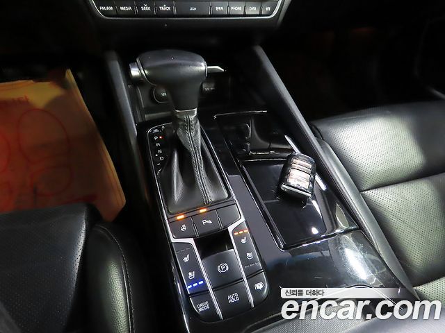 Kia K7 2016 — photo 9