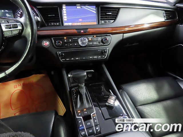 Kia K7 2016 — photo 11