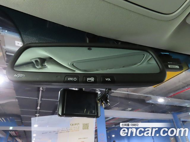Kia K7 2016 — photo 14