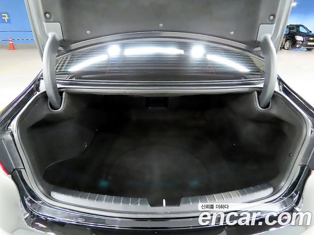Kia K7 2016 — photo 15
