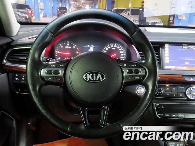 Kia K7 2016 — photo 20