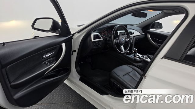 BMW 3-Series 2015 — photo 10