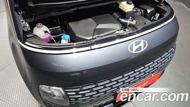 Hyundai Staria 2025 — photo 6