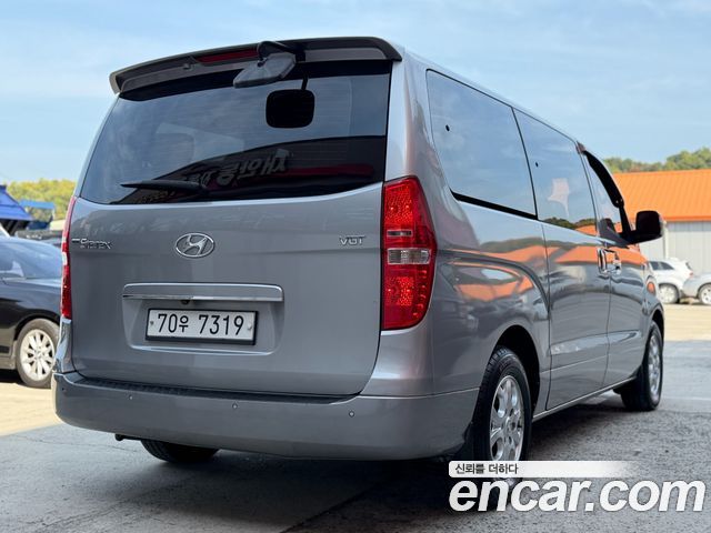 Hyundai Starex 2015 — photo 2