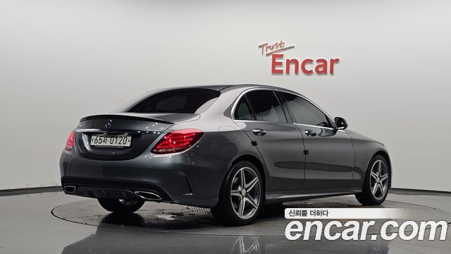 Mercedes-Benz C-Class 2017 — photo 2