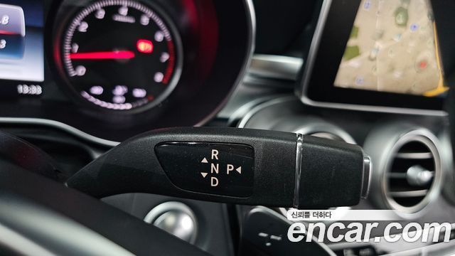 Mercedes-Benz C-Class 2017 — photo 12