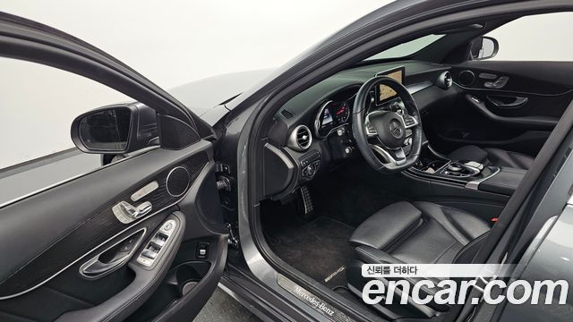 Mercedes-Benz C-Class 2017 — photo 13