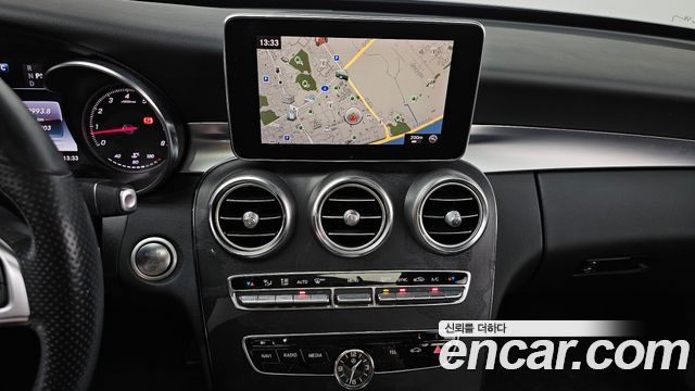 Mercedes-Benz C-Class 2017 — photo 21