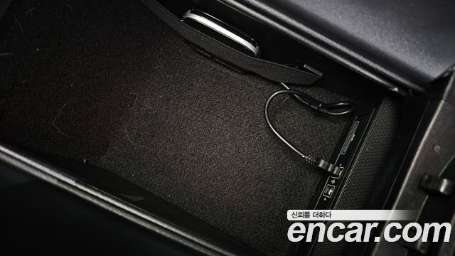 Mercedes-Benz C-Class 2017 — photo 34