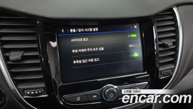 Chevrolet Korea Trax 2021 — photo 16