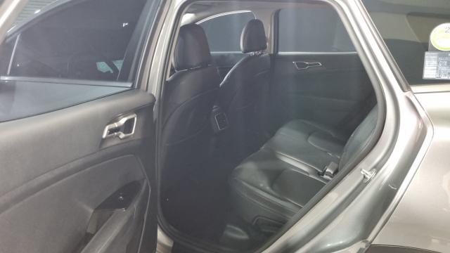 Kia Sportage 2023 — photo 17