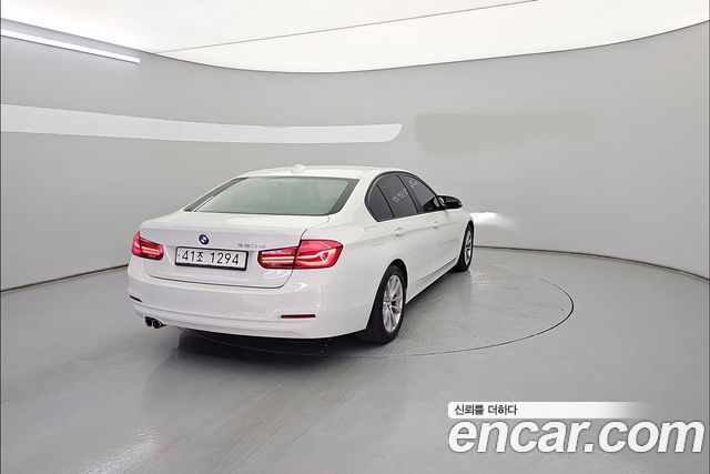 BMW 3-Series 2018 — photo 4