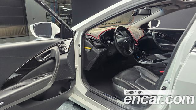 Hyundai Grandeur 2016 — photo 10