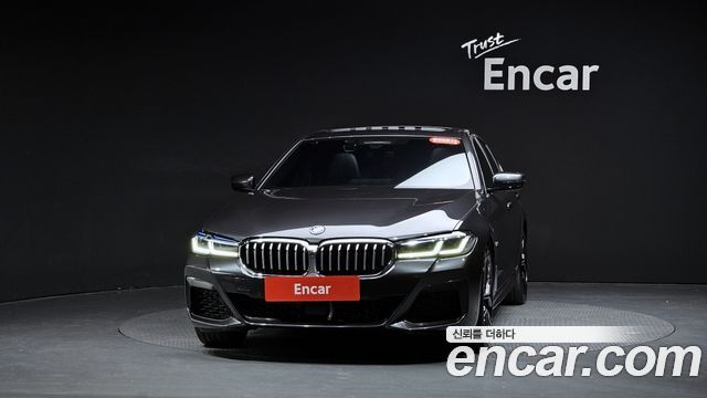 BMW 5-Series 2022 — photo 3
