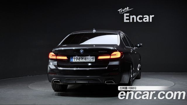 BMW 5-Series 2022 — photo 4