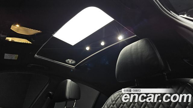 BMW 5-Series 2022 — photo 23