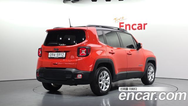 Jeep Renegade 2018 — photo 2