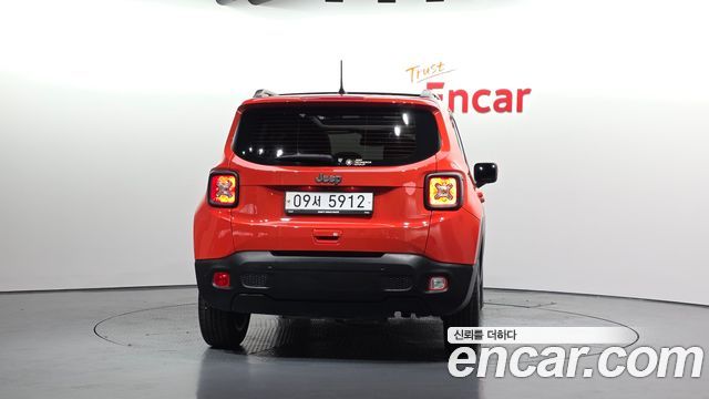 Jeep Renegade 2018 — photo 4
