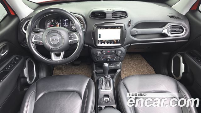 Jeep Renegade 2018 — photo 10