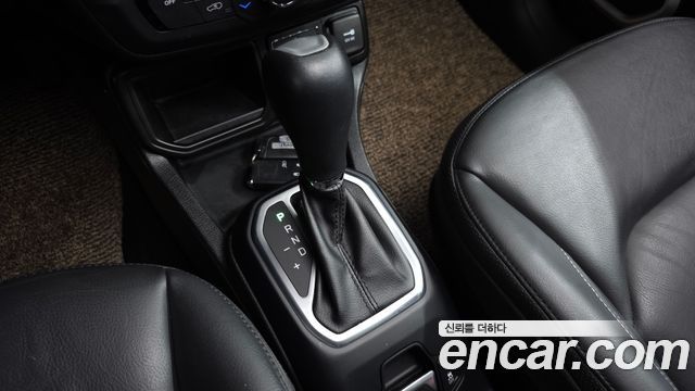 Jeep Renegade 2018 — photo 12