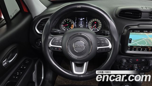 Jeep Renegade 2018 — photo 19