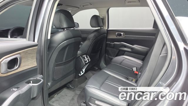 Kia Sorento 2022 — photo 16