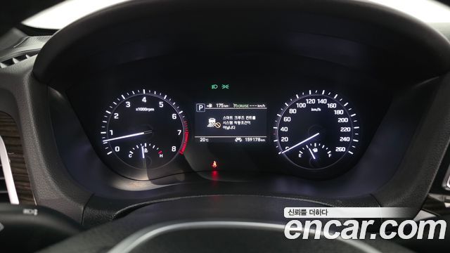 Genesis G80 2020 — photo 11