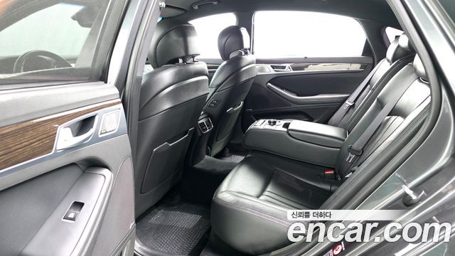 Genesis G80 2020 — photo 17