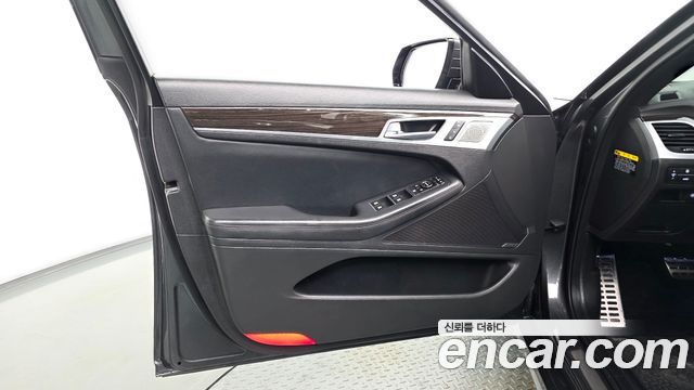Genesis G80 2020 — photo 14