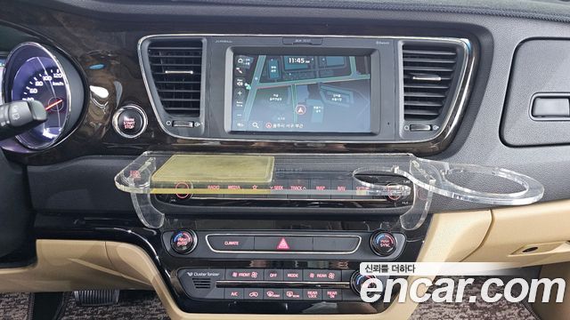 Kia Canival 2019 — photo 13