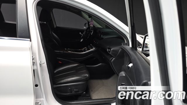 Hyundai Santafe 2022 — photo 17
