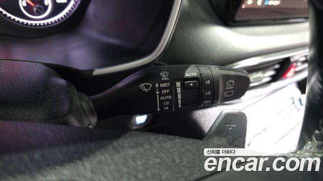Hyundai Santafe 2022 — photo 29
