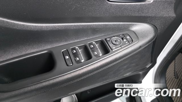 Hyundai Santafe 2022 — photo 30