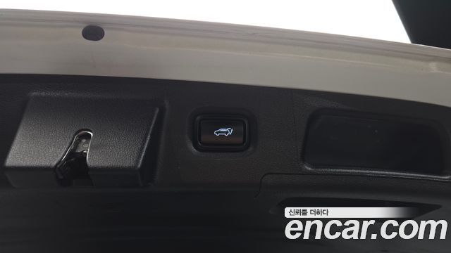 Hyundai Santafe 2022 — photo 32
