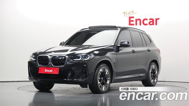BMW iX3 2023 — photo 1