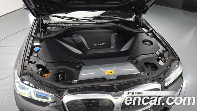 BMW iX3 2023 — photo 6