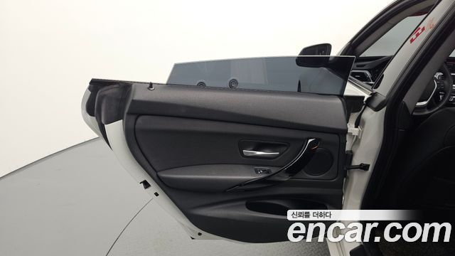 BMW Gran Turismo 2018 — photo 15